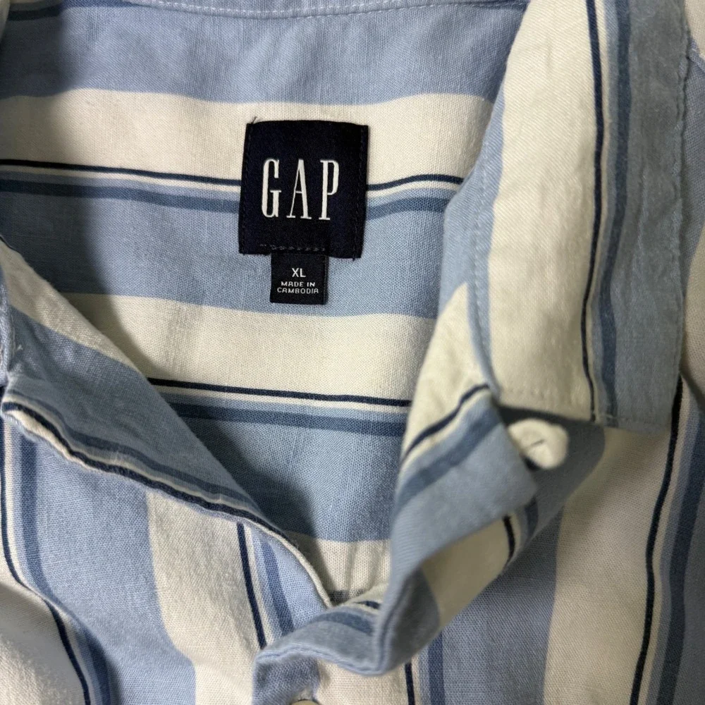 GAP short sleeve